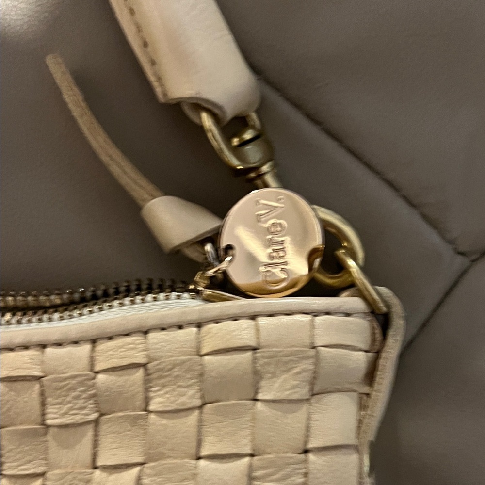 Clare V Petit Moyen Messenger - Picture 4 of 7